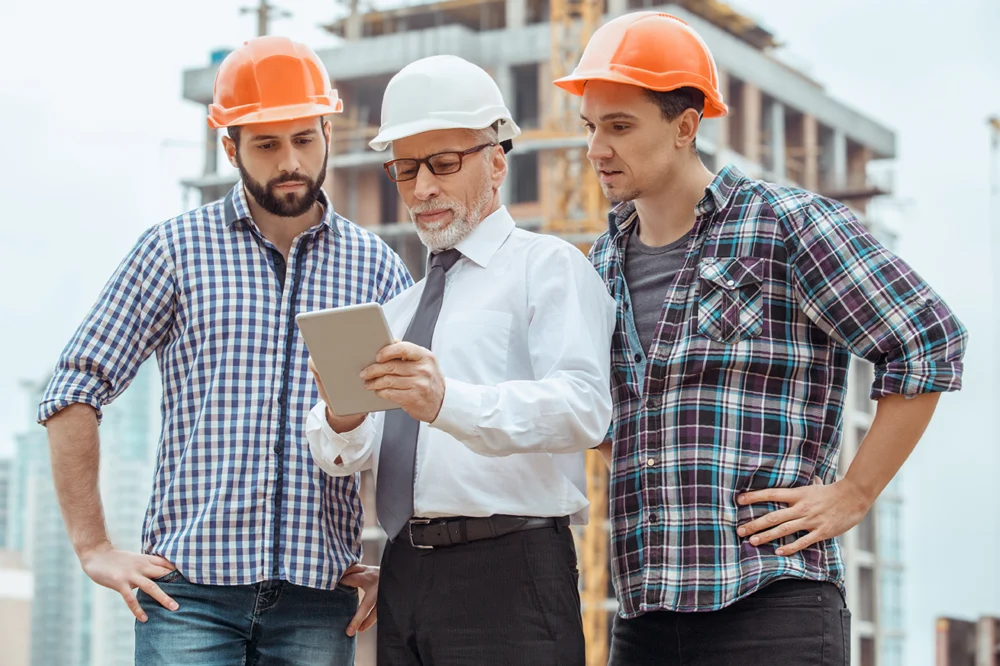 Mobiles Arbeiten auf der Baustelle durch Digitalisierung der Baubranche